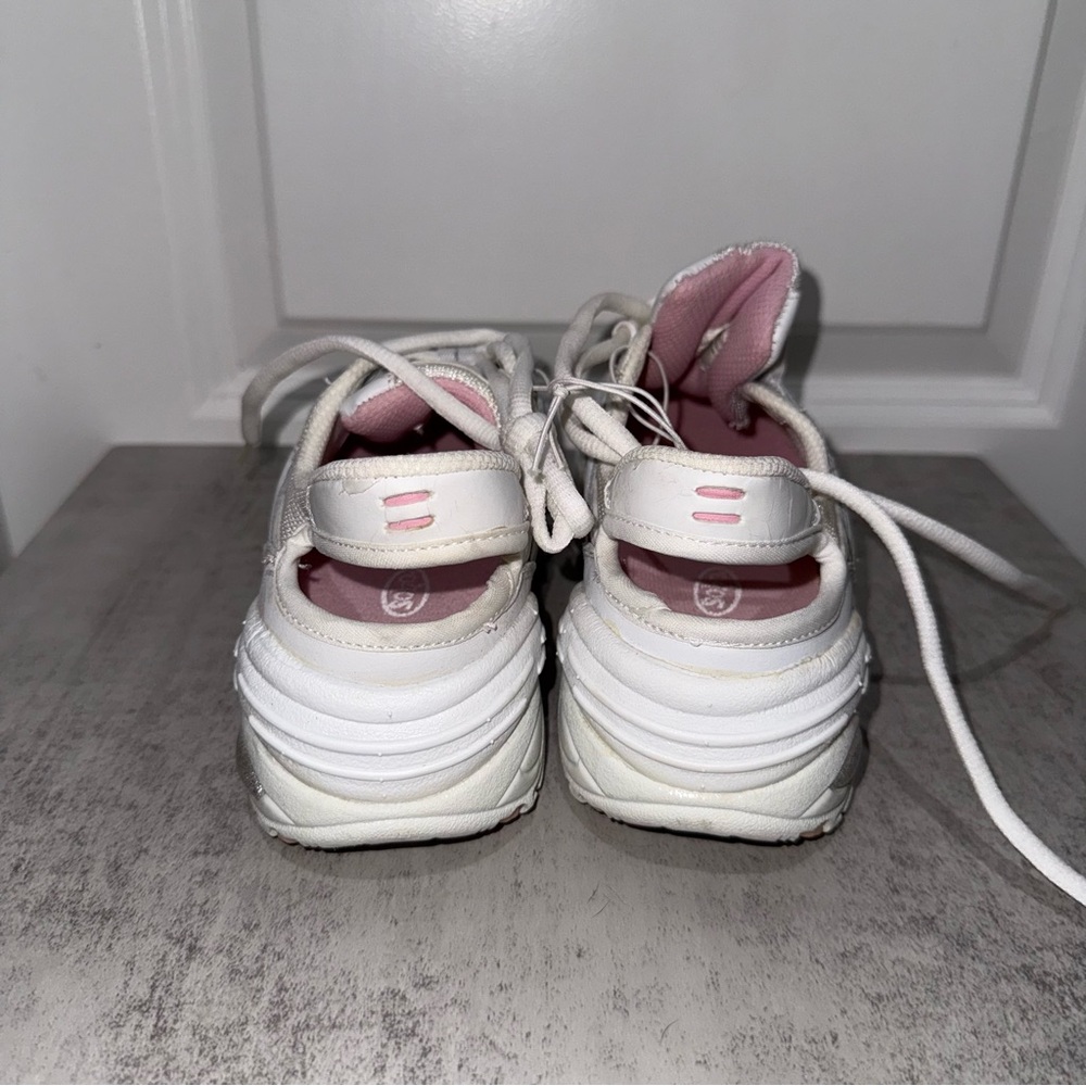 Soho White Sneakers Size 6 - Picture 5 of 7